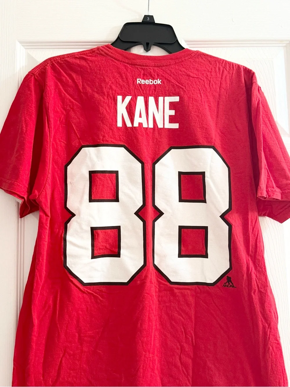 Reebok Chicago Blackhawks Patrick Kanes #88 Graphic Tee